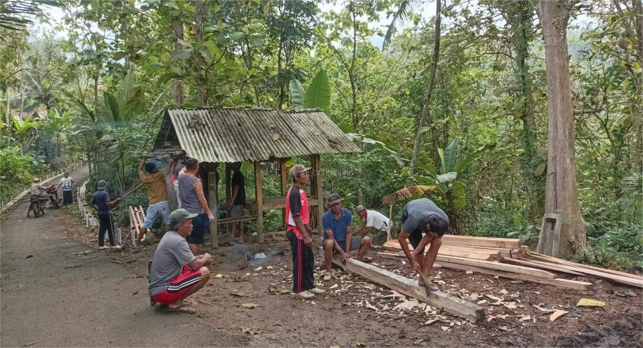 REHAB POS RONDA RT 2 RW 3 DUSUN BONJOKSAGA